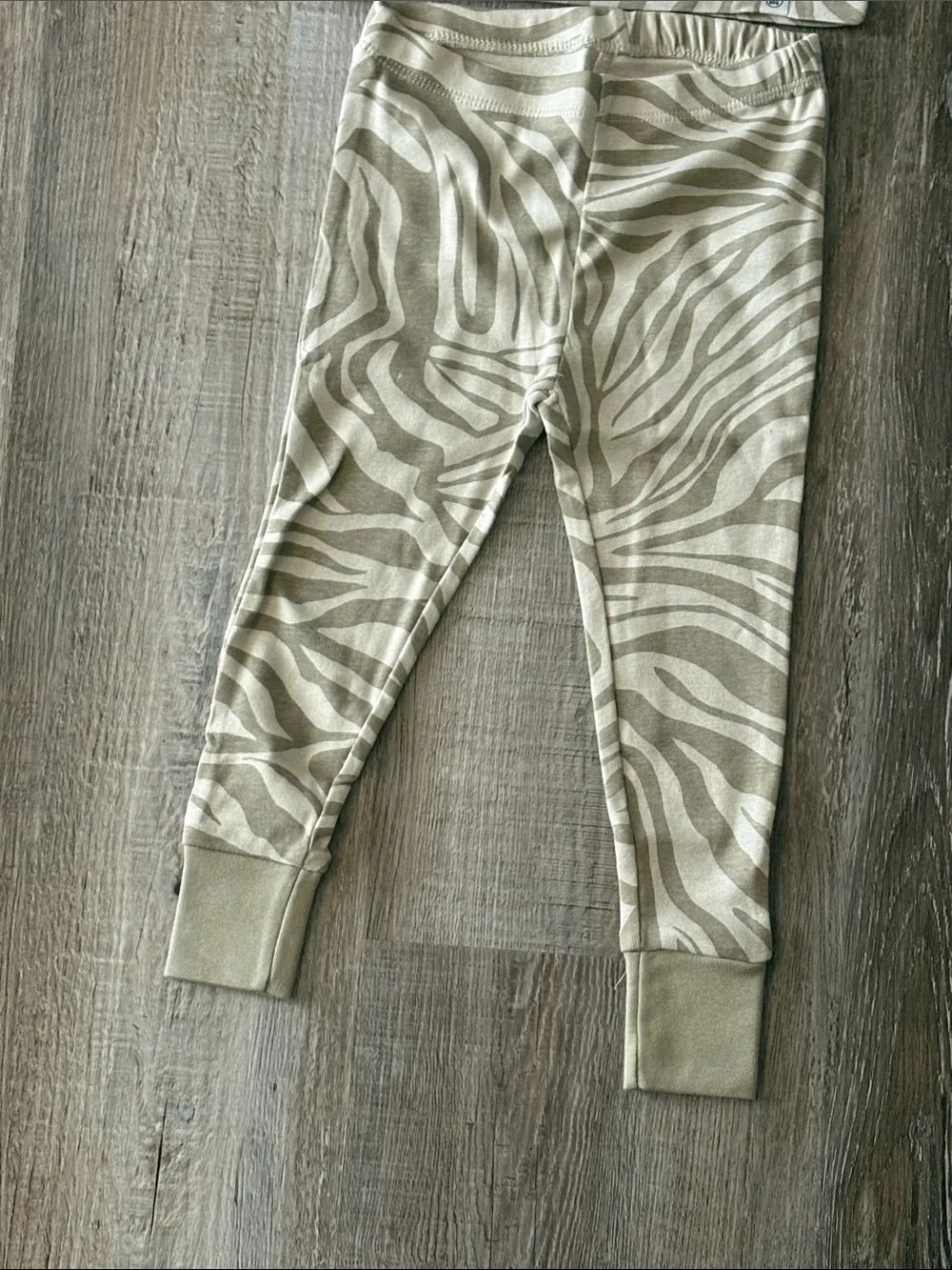 The Honest Company Beige Zebra-Print Long Sleeve Kids Pajama Set